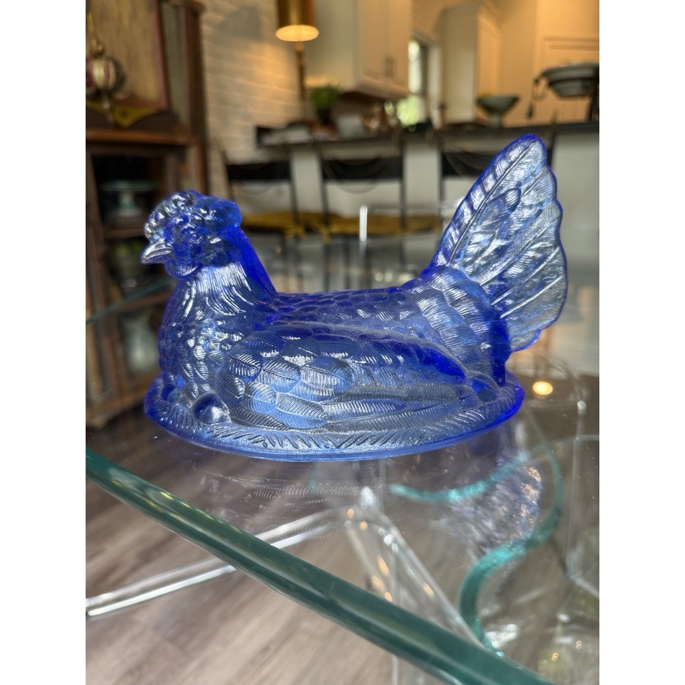 Vintage Hen On A Nest LID ONLY Blue Glass Top Split Tail 7"